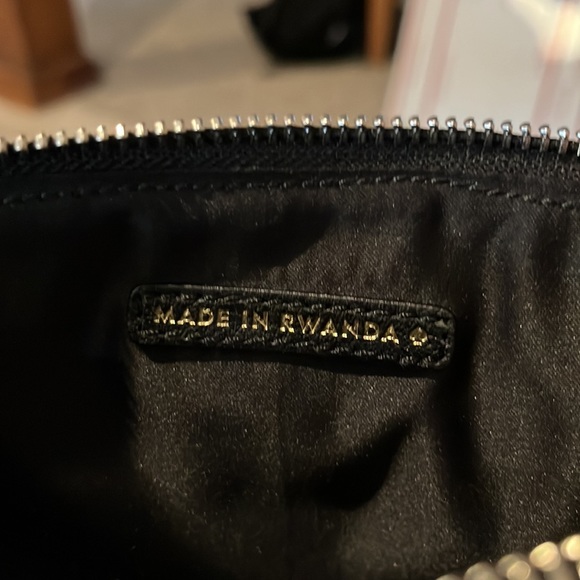 KATE SPADE DOWNTOWN PEARL EMBELLISHED GIA CLUTCH BAG - Picture 8 of 8